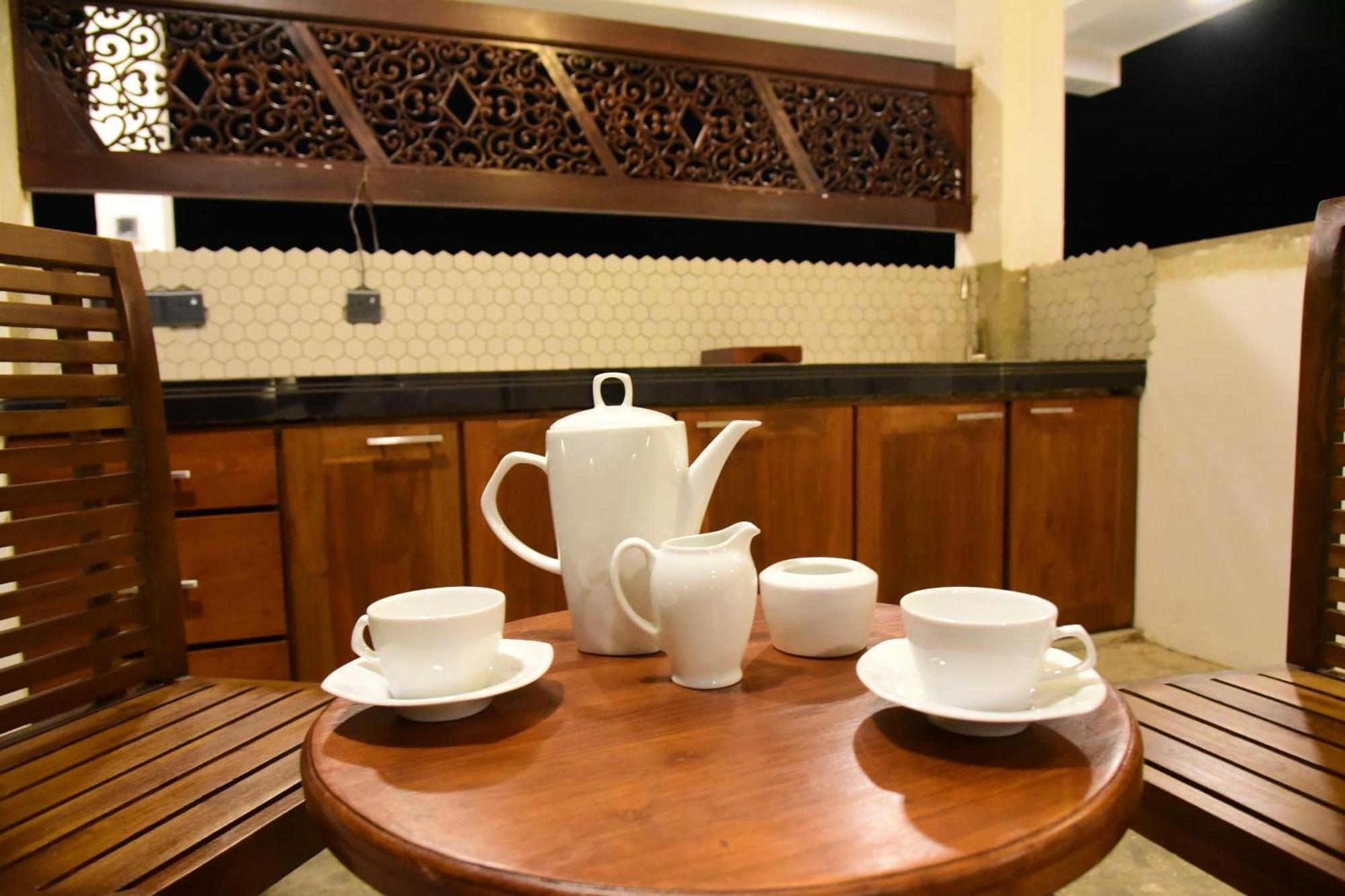 Hotel Ocean Ripples Hikkaduwa Zewnętrze zdjęcie